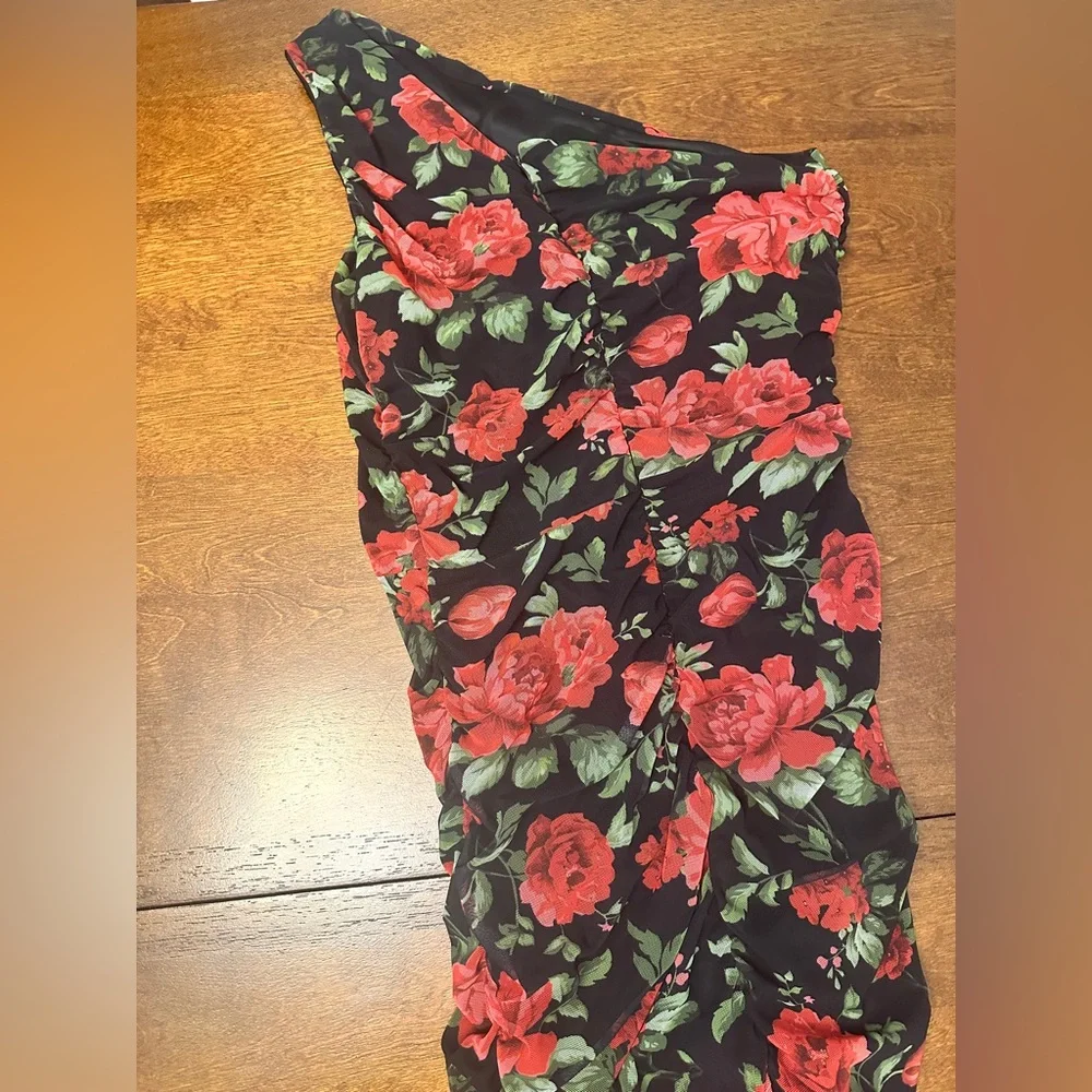 Love By Design Black and Red Floral Midi Dress - Picture 5 of 8